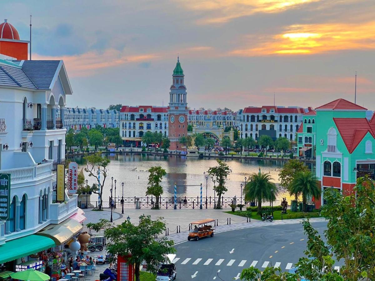 Bistro Hotel Grand World Phu Quoc Esterno foto