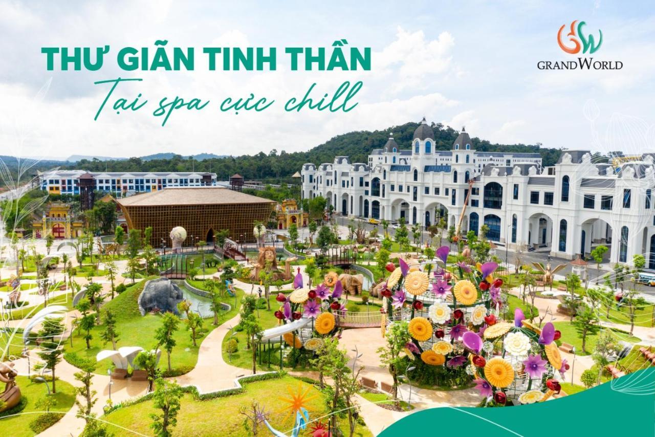 Bistro Hotel Grand World Phu Quoc Esterno foto